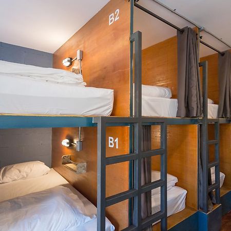 Funwahn Hostel And Cafe 치앙마이 외부 사진
