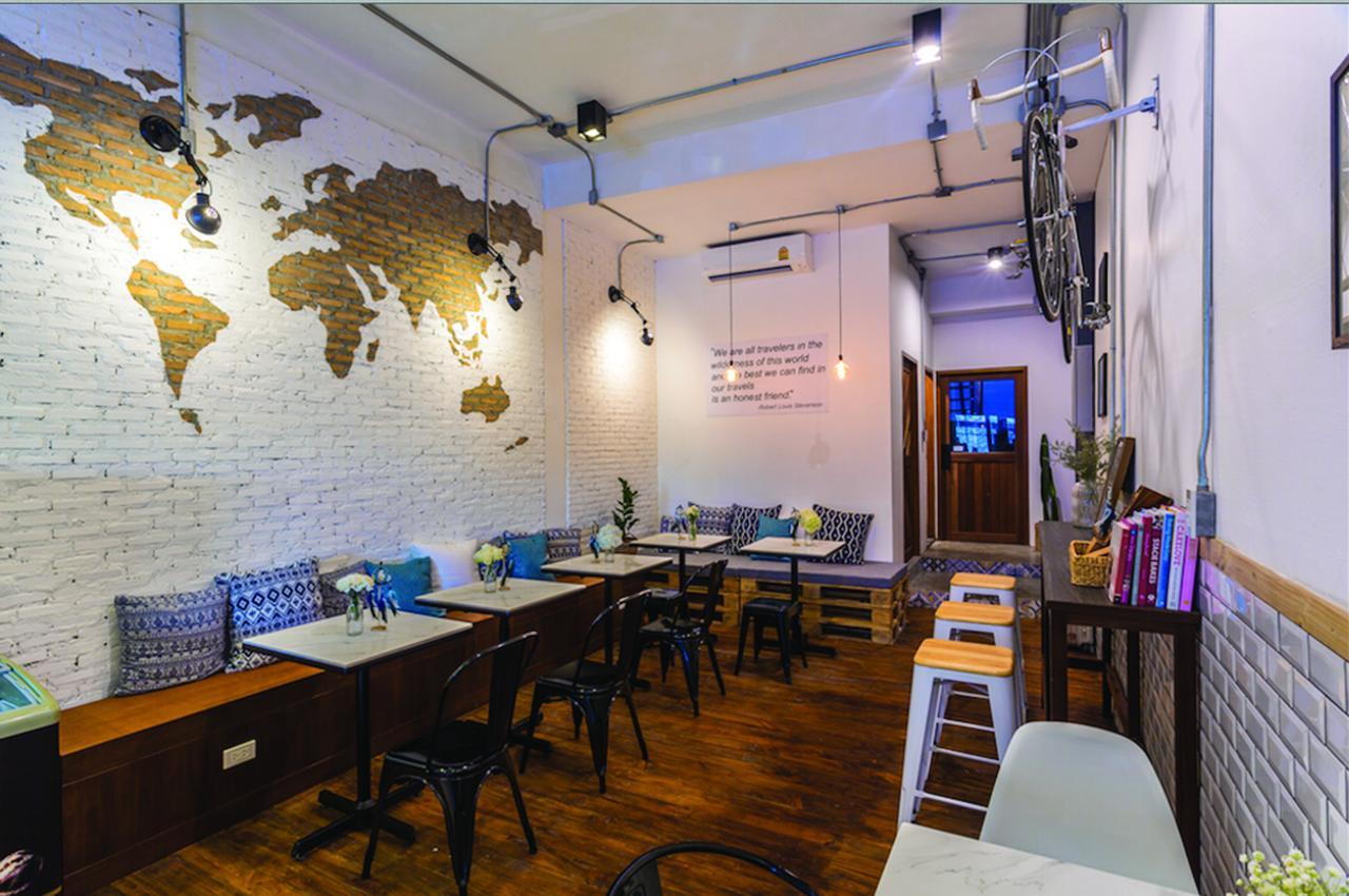 Funwahn Hostel And Cafe 치앙마이 외부 사진