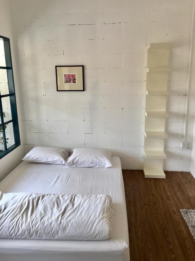 Funwahn Hostel And Cafe 치앙마이 외부 사진
