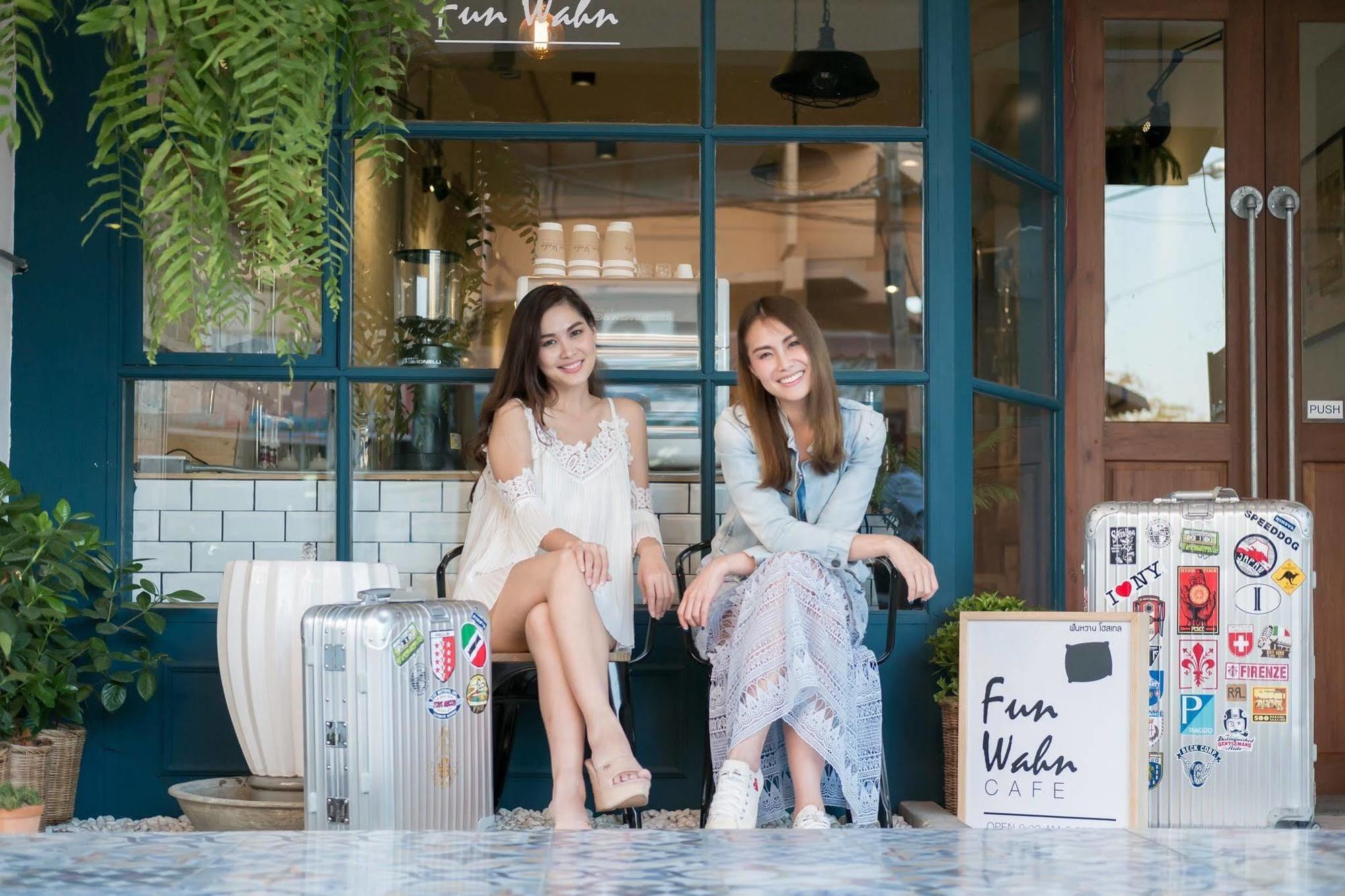 Funwahn Hostel And Cafe 치앙마이 외부 사진