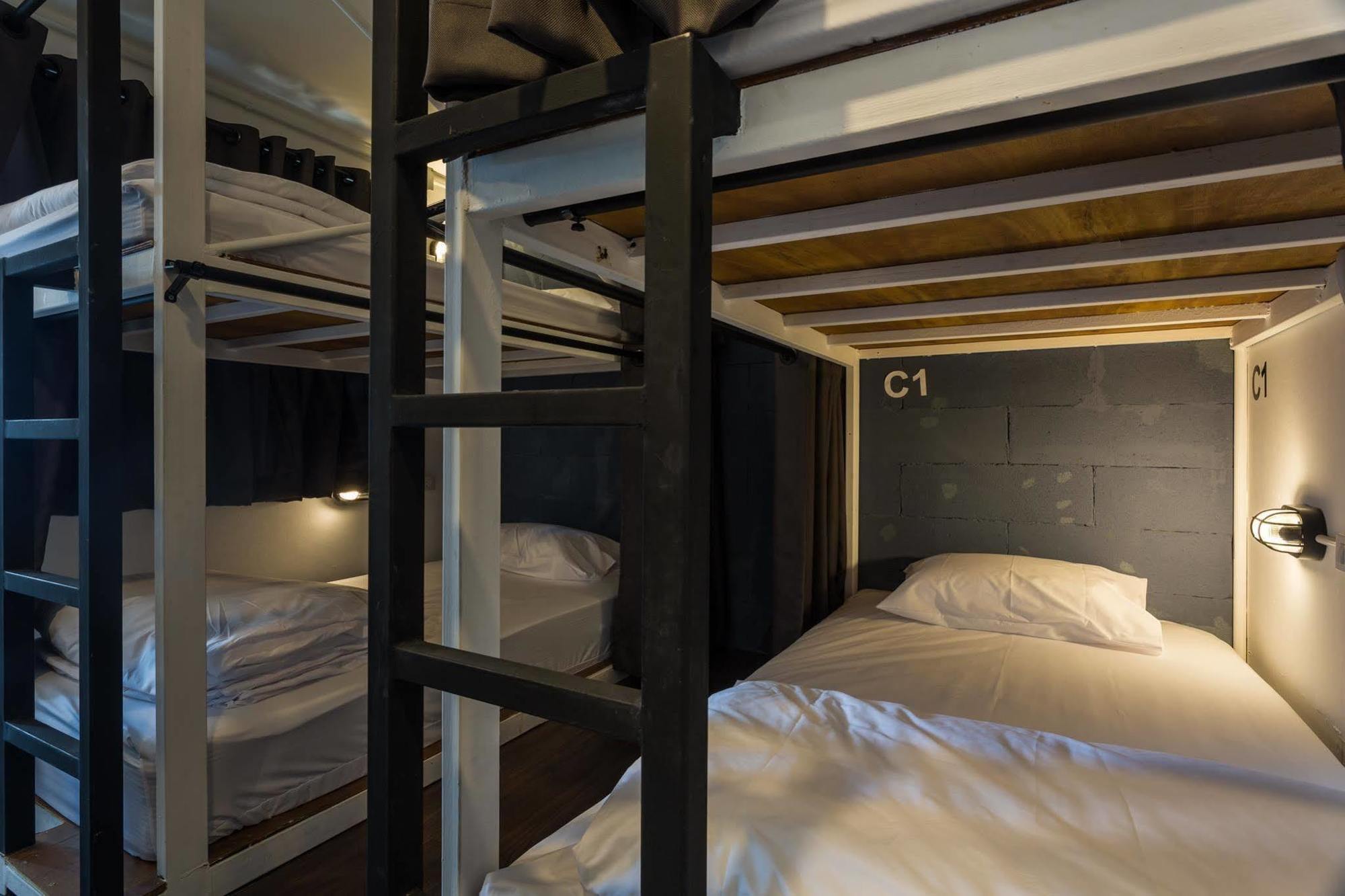 Funwahn Hostel And Cafe 치앙마이 외부 사진