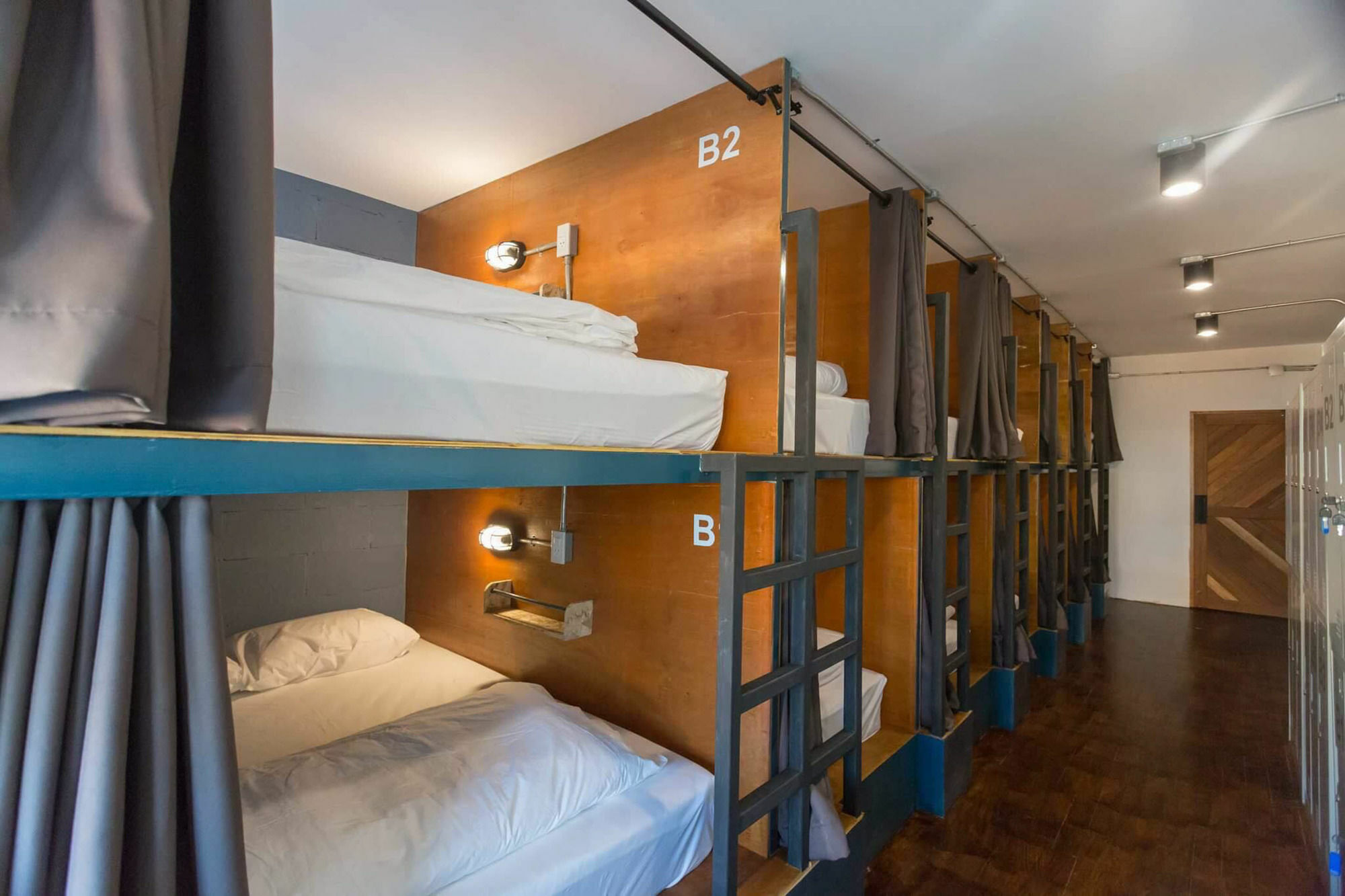 Funwahn Hostel And Cafe 치앙마이 외부 사진