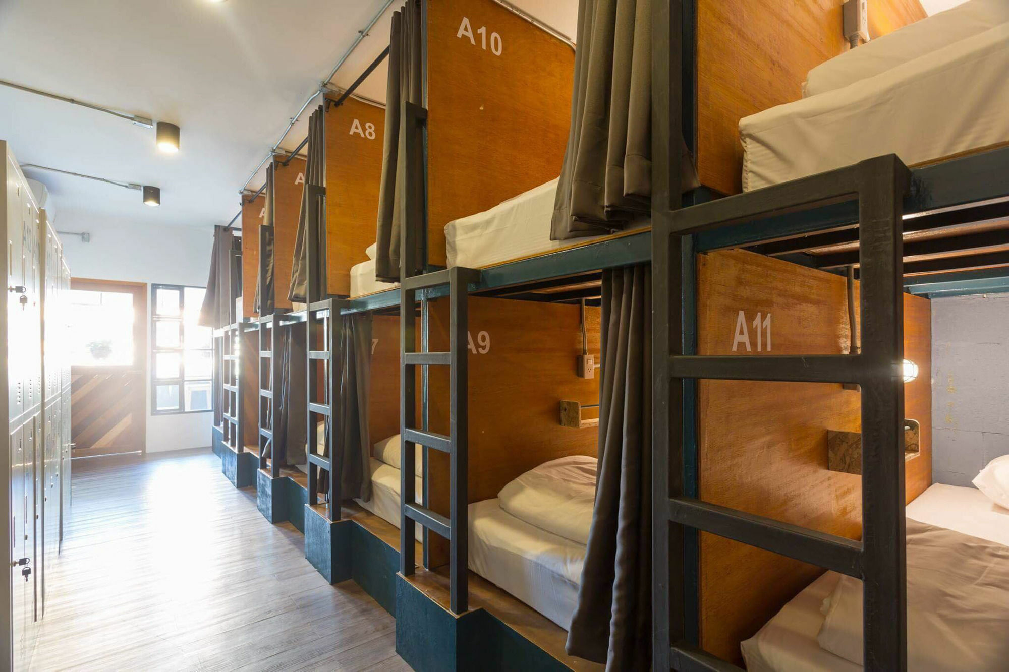 Funwahn Hostel And Cafe 치앙마이 외부 사진